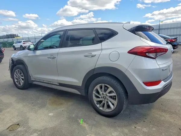KM8J33A47JU769017 2018 HYUNDAI TUCSON - Image 2