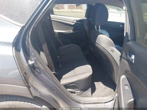 KM8J33A47KU061223 2019 HYUNDAI TUCSON - Image 8