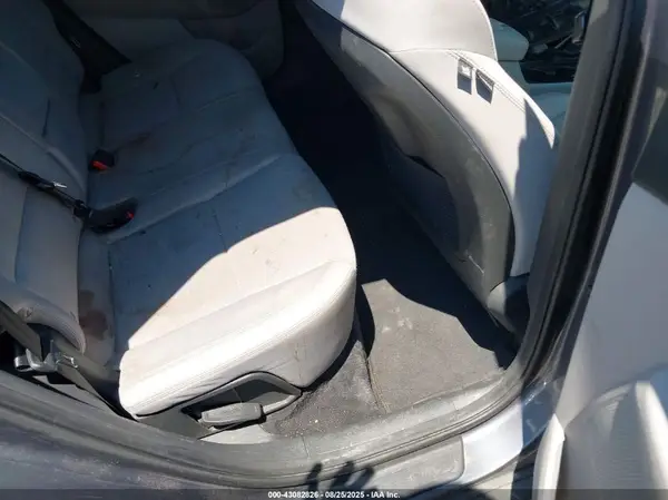 KM8J33A47KU077115 2019 HYUNDAI TUCSON - Image 8