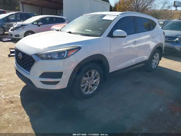 KM8J33A47KU998704 2019 HYUNDAI TUCSON - Image 2