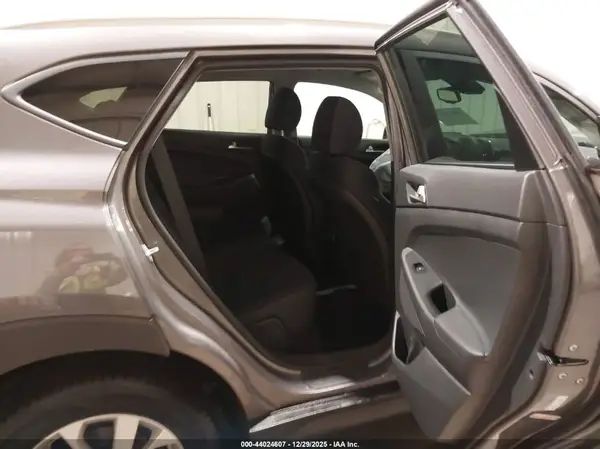 KM8J33A47LU176471 2020 HYUNDAI TUCSON - Image 8