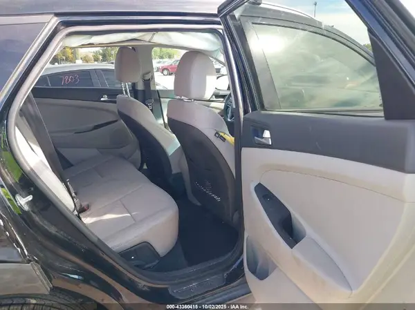 KM8J33A47LU248172 2020 HYUNDAI TUCSON - Image 8