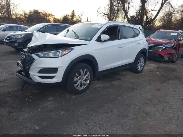 KM8J33A47MU389891 2021 HYUNDAI TUCSON - Image 2