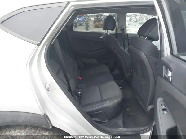 KM8J33A48GU046110 2016 HYUNDAI TUCSON - Image 8