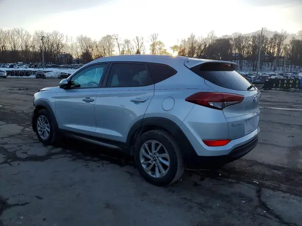 KM8J33A48GU056443 2016 HYUNDAI TUCSON - Image 2