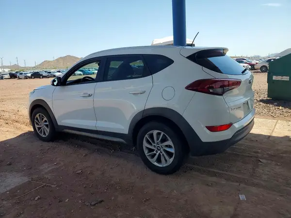KM8J33A48GU061545 2016 HYUNDAI TUCSON - Image 2