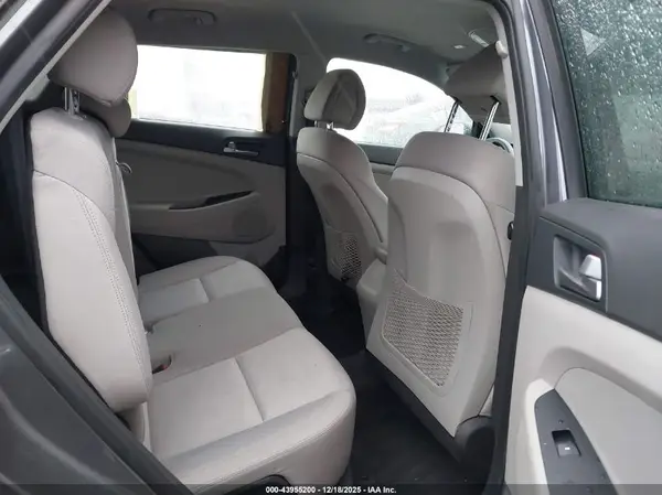 KM8J33A48GU062470 2016 HYUNDAI TUCSON - Image 8