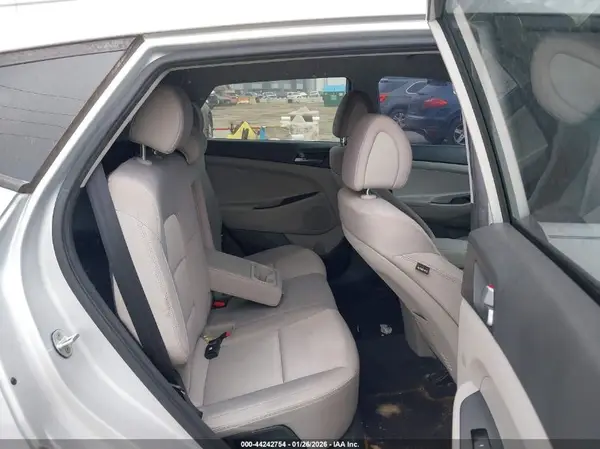 KM8J33A48GU089393 2016 HYUNDAI TUCSON - Image 8