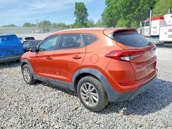 KM8J33A48GU104703 2016 HYUNDAI TUCSON - Image 2