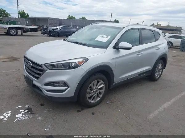 KM8J33A48GU116723 2016 HYUNDAI TUCSON - Image 2