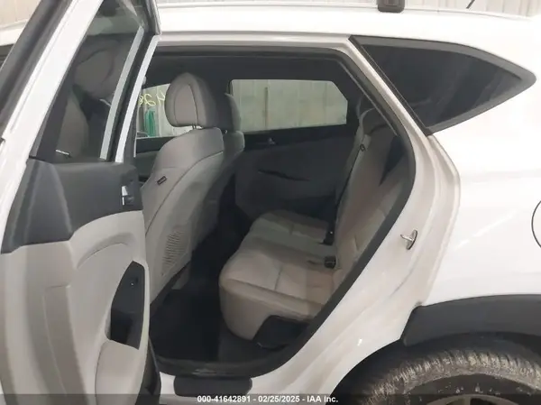 KM8J33A48GU117807 2016 HYUNDAI TUCSON - Image 8