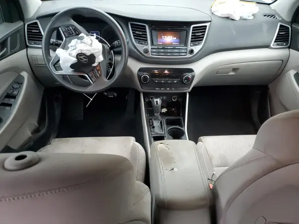 KM8J33A48GU127401 2016 HYUNDAI TUCSON - Image 8