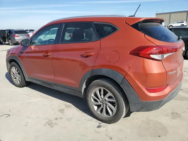 KM8J33A48GU127950 2016 HYUNDAI TUCSON - Image 2