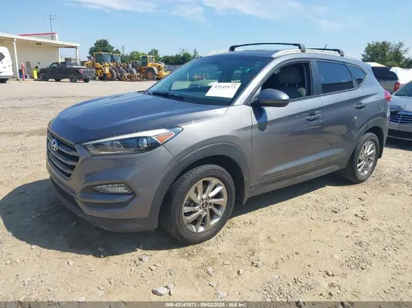 KM8J33A48GU196864 2016 HYUNDAI TUCSON - Image 2