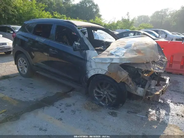 KM8J33A48GU204963 2016 HYUNDAI TUCSON - Image 1