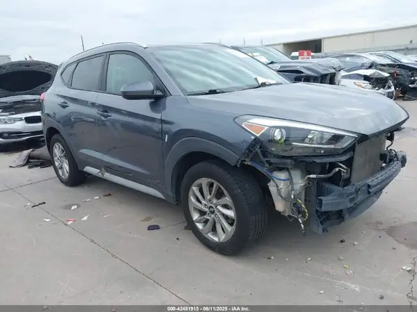 KM8J33A48HU266199 2017 HYUNDAI TUCSON - Image 1