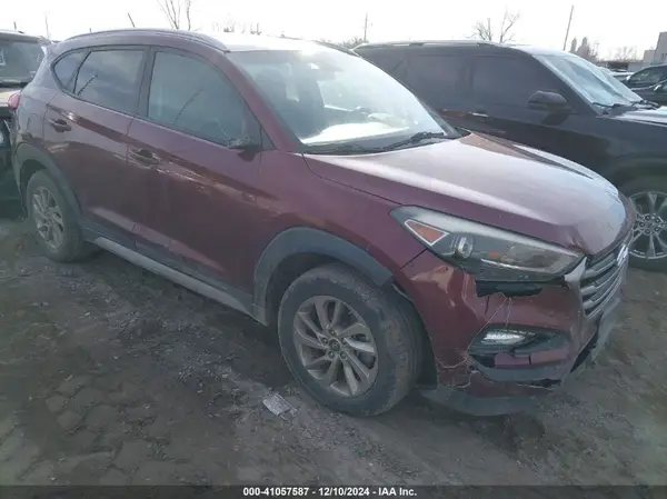 KM8J33A48HU269135 2017 HYUNDAI TUCSON - Image 1