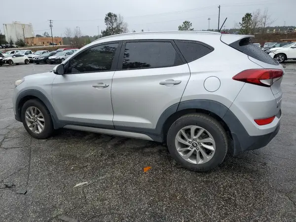 KM8J33A48HU278031 2017 HYUNDAI TUCSON - Image 2