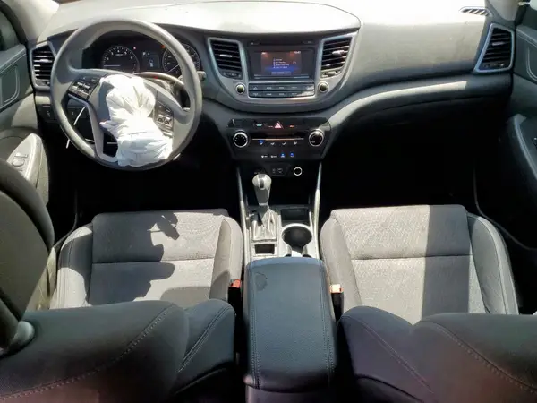 KM8J33A48HU282029 2017 HYUNDAI TUCSON - Image 8