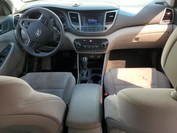KM8J33A48HU299431 2017 HYUNDAI TUCSON - Image 8