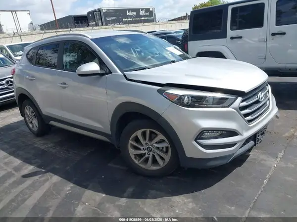 KM8J33A48HU355593 2017 HYUNDAI TUCSON - Image 1
