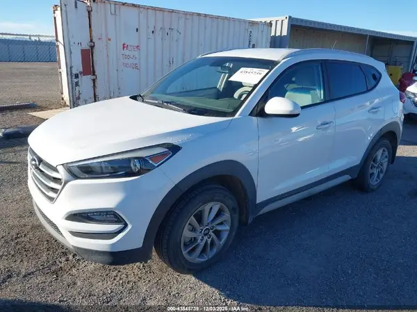KM8J33A48HU383376 2017 HYUNDAI TUCSON - Image 2