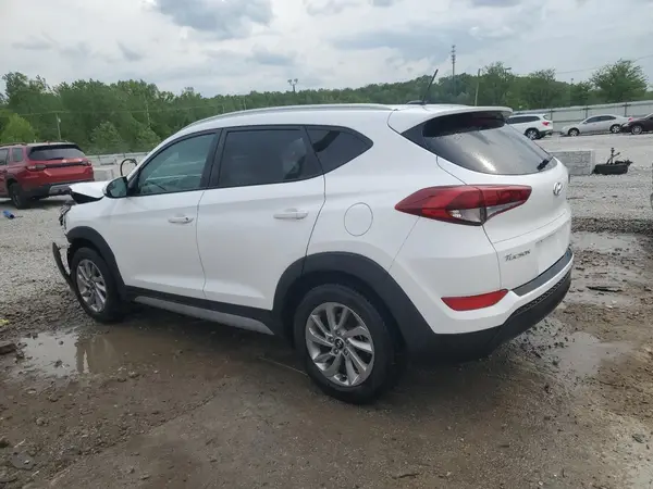 KM8J33A48HU388304 2017 HYUNDAI TUCSON - Image 2