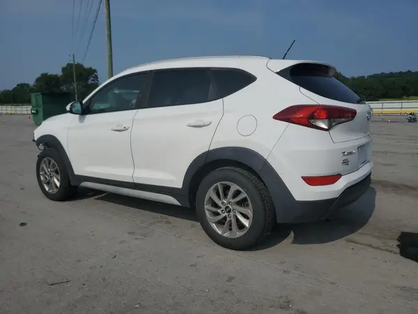 KM8J33A48HU410723 2017 HYUNDAI TUCSON - Image 2