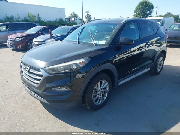KM8J33A48HU412715 2017 HYUNDAI TUCSON - Image 2