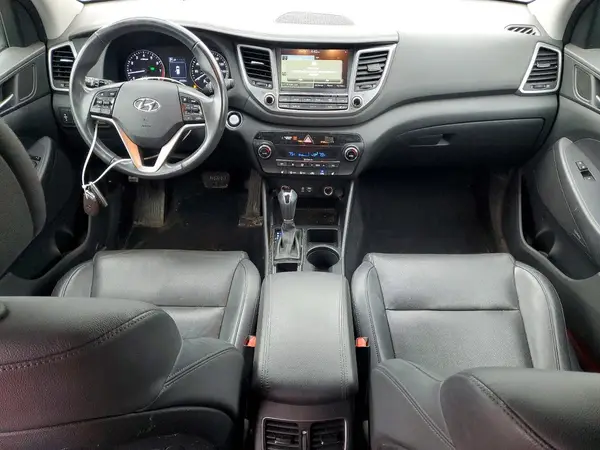 KM8J33A48HU418451 2017 HYUNDAI TUCSON - Image 8