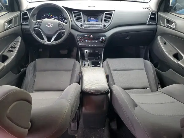 KM8J33A48HU424640 2017 HYUNDAI TUCSON - Image 8