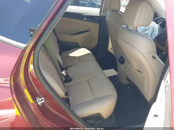 KM8J33A48HU439364 2017 HYUNDAI TUCSON - Image 8