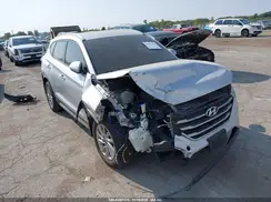 KM8J33A48HU453345 2017 HYUNDAI TUCSON