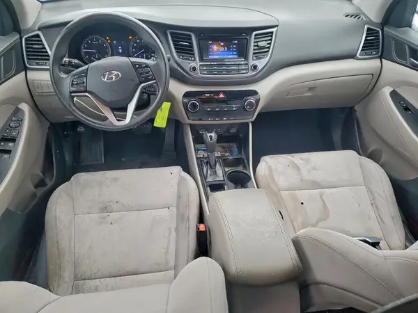 KM8J33A48HU464412 2017 HYUNDAI TUCSON - Image 8