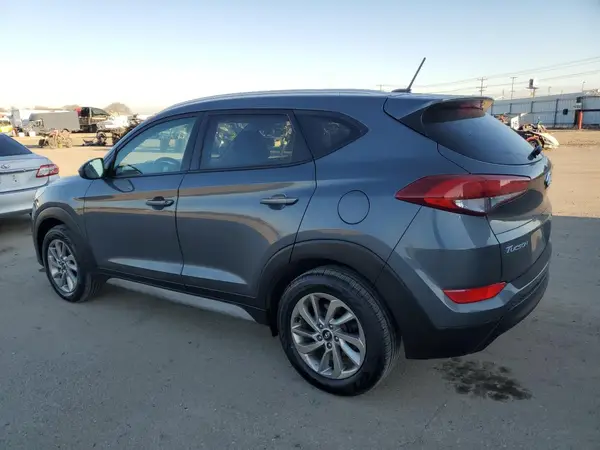 KM8J33A48HU466516 2017 HYUNDAI TUCSON - Image 2