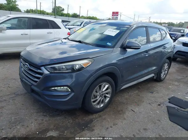 KM8J33A48HU485518 2017 HYUNDAI TUCSON - Image 2