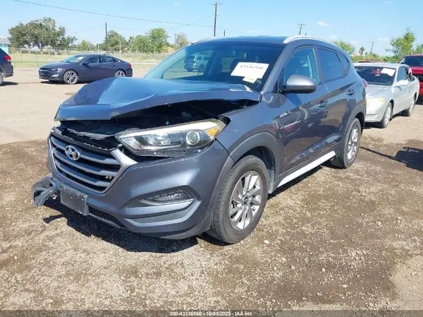 KM8J33A48HU499953 2017 HYUNDAI TUCSON - Image 2