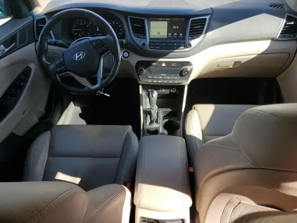 KM8J33A48HU500115 2017 HYUNDAI TUCSON - Image 8