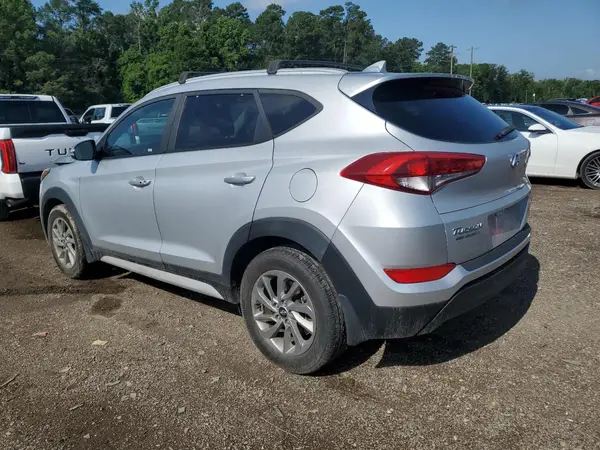 KM8J33A48HU514953 2017 HYUNDAI TUCSON - Image 2