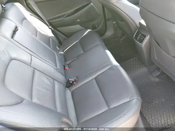 KM8J33A48HU536421 2017 HYUNDAI TUCSON - Image 8