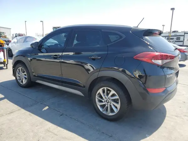 KM8J33A48HU541361 2017 HYUNDAI TUCSON - Image 2