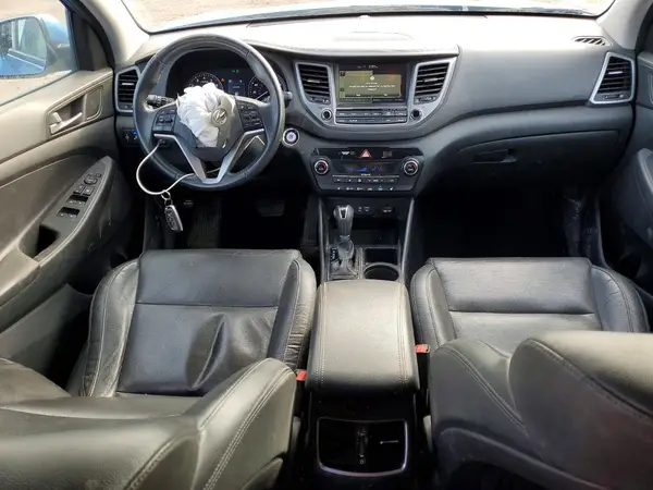 KM8J33A48HU547872 2017 HYUNDAI TUCSON - Image 8