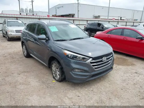 KM8J33A48HU566549 2017 HYUNDAI TUCSON - Image 1