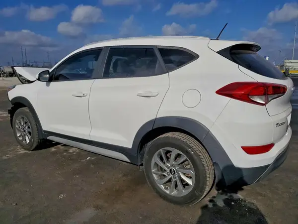 KM8J33A48HU580595 2017 HYUNDAI TUCSON - Image 2