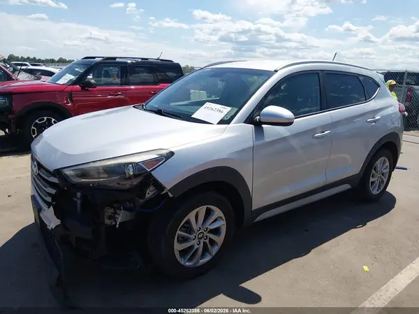 KM8J33A48HU582878 2017 HYUNDAI TUCSON - Image 2