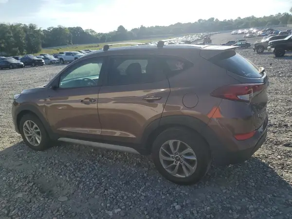 KM8J33A48HU593038 2017 HYUNDAI TUCSON - Image 2