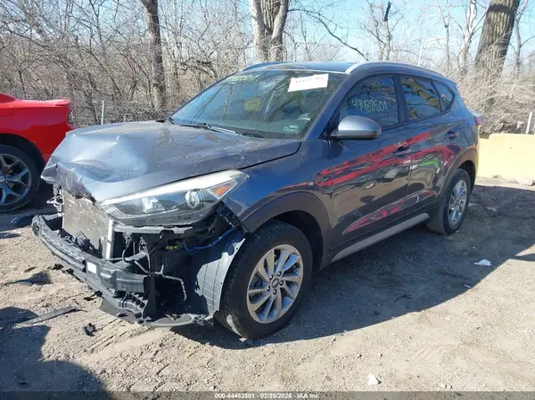 KM8J33A48JU597497 2018 HYUNDAI TUCSON - Image 2