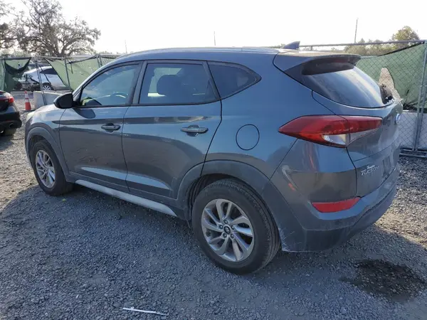 KM8J33A48JU600365 2018 HYUNDAI TUCSON - Image 2
