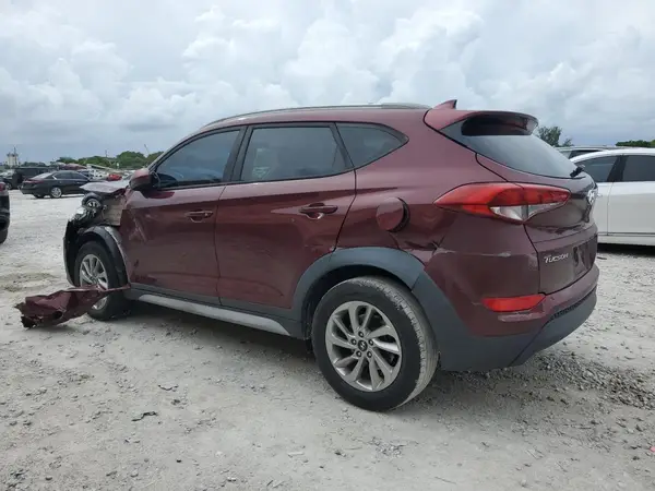 KM8J33A48JU600723 2018 HYUNDAI TUCSON - Image 2
