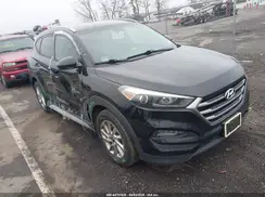KM8J33A48JU631681 2018 HYUNDAI TUCSON